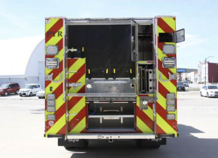 ToyneFireTrucks's tweet photo. This custom #Toyne Pumper was recently delivered to the Pauma (CA) Indian Reservation Fire Department.
View Now » https://t.co/gv2kTnRP0U
Sold by: Hi-Tech Emergency Vehicle Service Inc.
#BuiltToTakeTheCall
#ToyneTailoredApparatus
#Firefighters https://t.co/KlsVXxqjKz