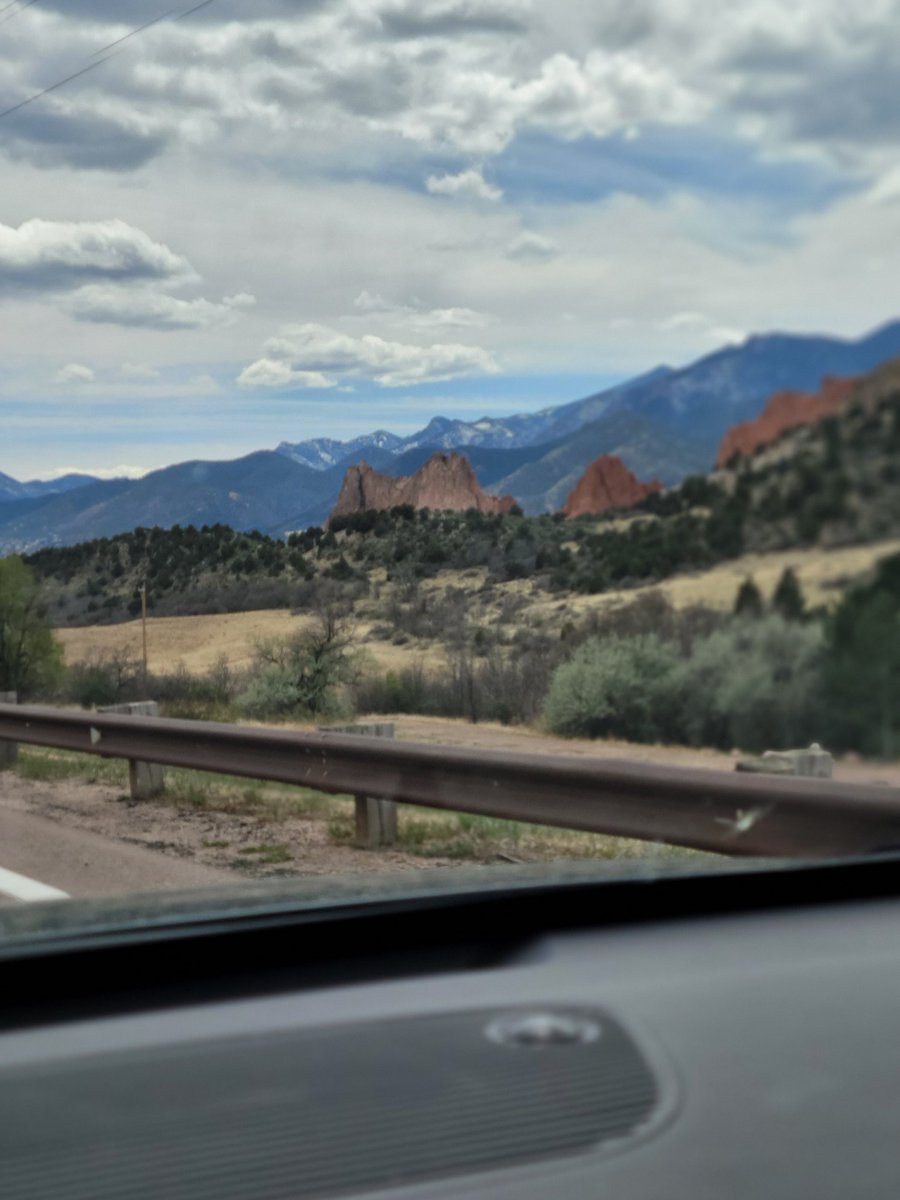 olu77's tweet photo. God Art! #GardenoftheGods https://t.co/lEkXb8PiSx