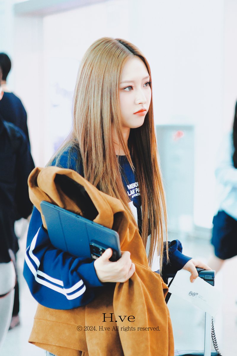 241005

#혜주 #HyeJu
#루셈블 #Loossemble #혜주가Pick한Pic