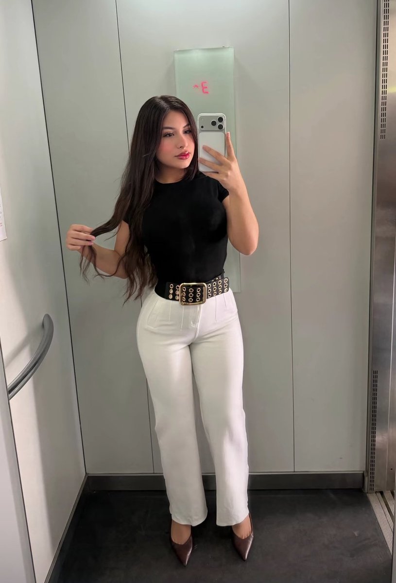 La Chica De La 🍕🍕 🇻🇪🔥 tweet media