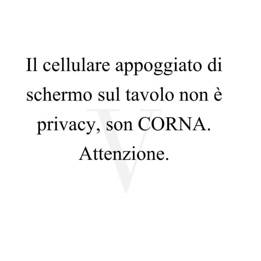 The_DarkSide_1's tweet photo. Buonaseraaaaaaaa 😎🤣🤘🤘🤘
#buonasera #corna #cornuti #cornute https://t.co/lGaP6XyLNf