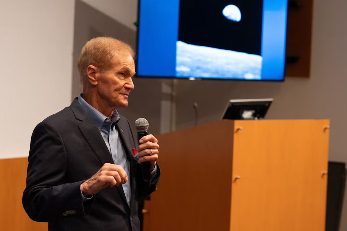 ISTUCF's tweet photo. Our research professor and TRACE Lab director at UCF’s Institute for Simulation and Training, Shawn Burke, Ph.D., is featured in this article, where she explores the complexities of team dynamics in space.

https://t.co/fWKo3D5dDV https://t.co/vRcvxnftaA