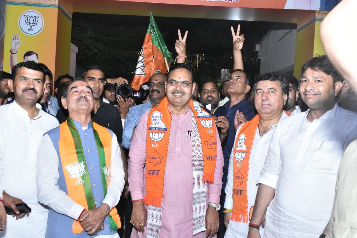 Adv.Dinesh vishnoi tweet media