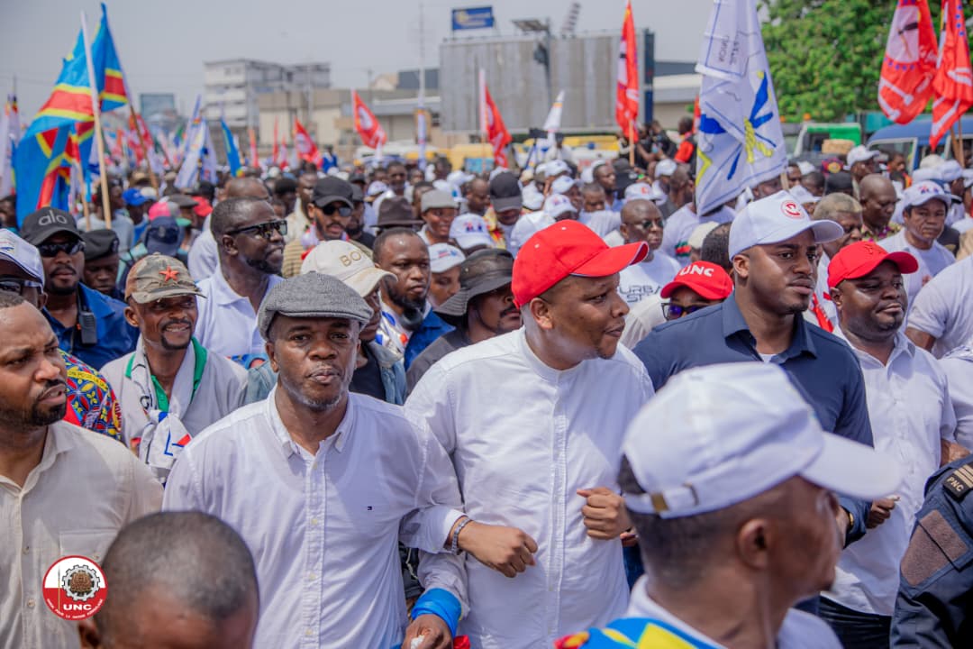 RobertMbungu3's tweet photo. Après les sanctions de l’OFAC visant l'ancien président Joseph Kabila, l'UDPS et l'UNC du Professeur Vital KAMERHE mobilisent pour soutenir le chef de l'État Félix Tshisekedi Tshilombo et renforcer la souveraineté nationale. https://t.co/ryaCn9Cap9