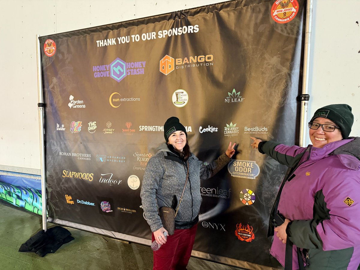 BestBuds_NJ's tweet photo. Amazing weekend at the High Times Cup in Atlantic City 🌿Grateful to be a sponsor &amp; connect with the community 💚 Highlight: meeting Ethan Zohn!

#BestBuds #HighTimes #AtlanticCity https://t.co/kzH8Yw12ig