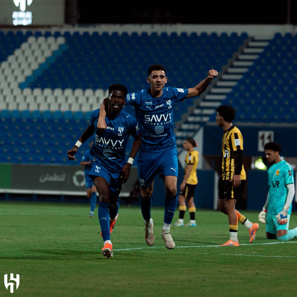 فئات الهلال السنية tweet media