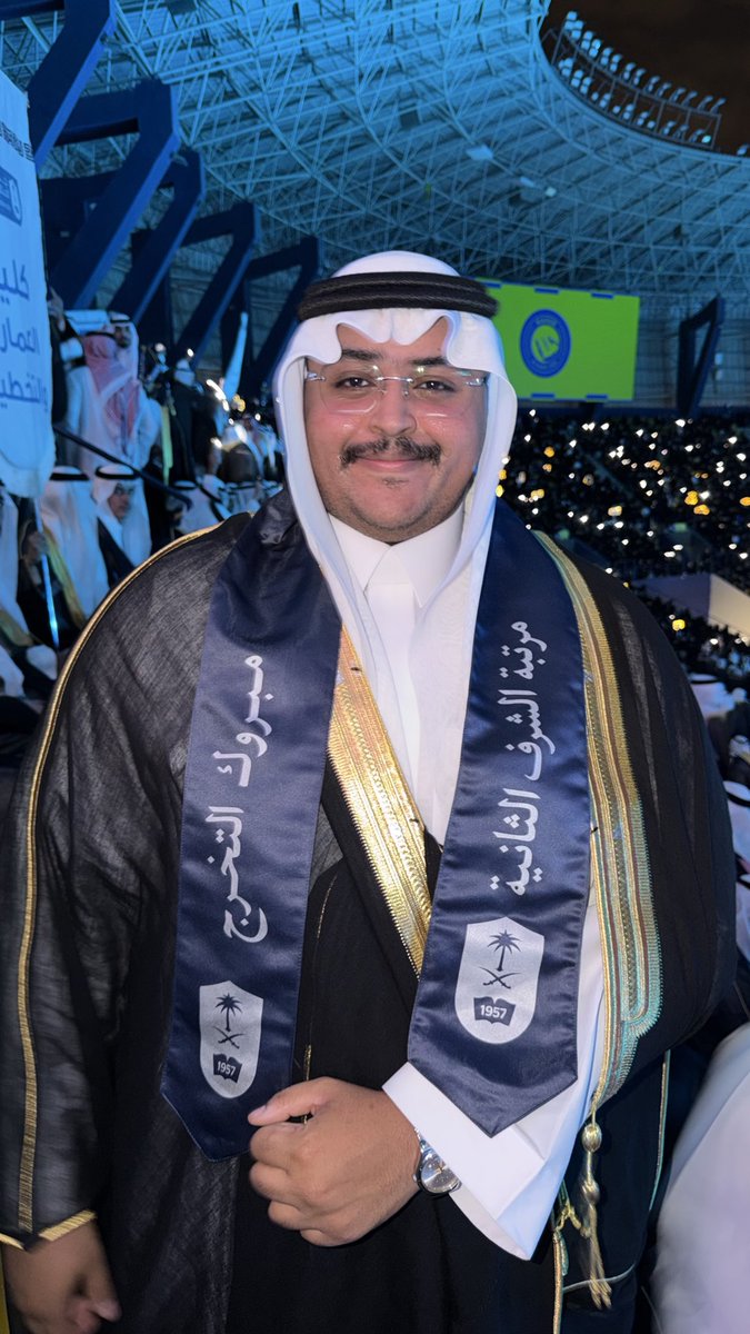 _w4f1's tweet photo. بحمد الله وتوفيقه، تخرّجت من كلية العمارة والتخطيط 🎓
تخصص العمارة وعلوم البناء، بمرتبة الشرف الثانية🤍
الحمدلله على تمام النعمة وبلوغ الغاية https://t.co/OGMccntRRj