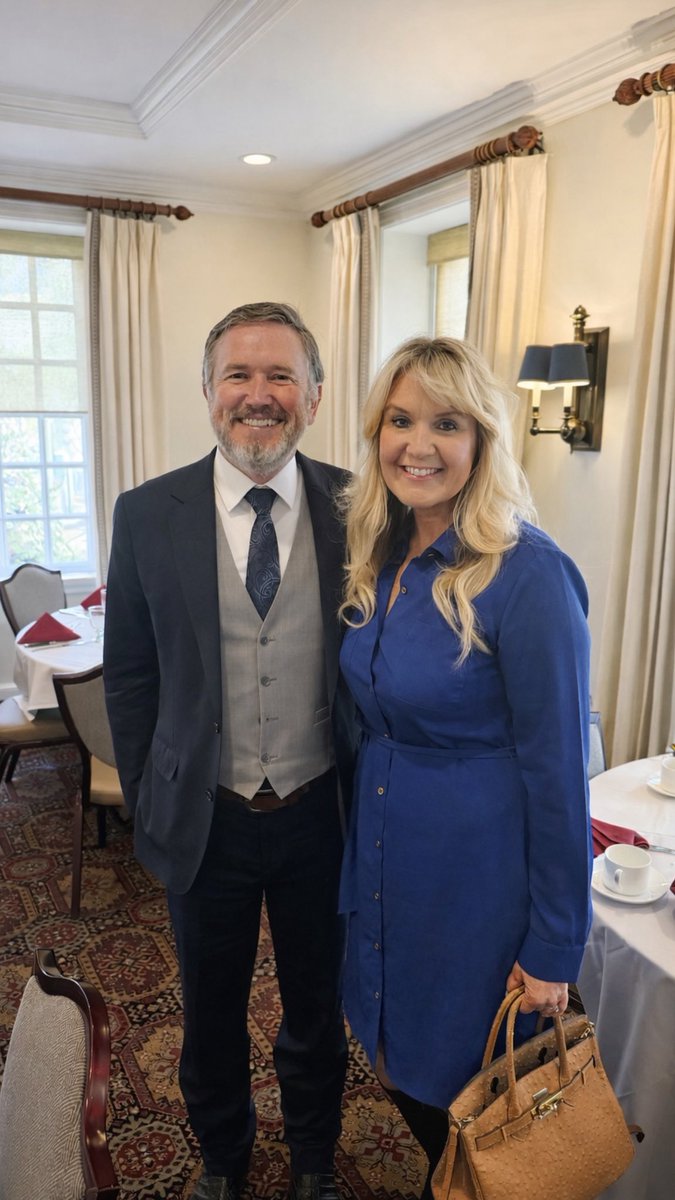 HeatherLemire1's tweet photo. Please donate today to @MassieforKY! We have to get him across the finish line to victory on May 19th. 

He is America first and supports limited govt, fiscal responsibility and above all, the Constitution. https://t.co/UCzDKmOxWI