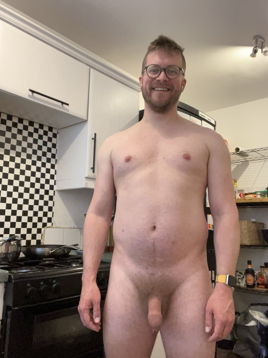 Naked Man tweet media