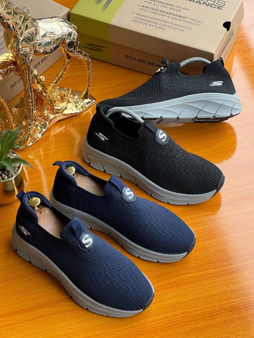 Dinero Crocs 🚚 tweet media