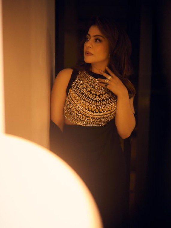 muthalbo's tweet image. Kajol Devgan

#Kajol #KajolDevgan