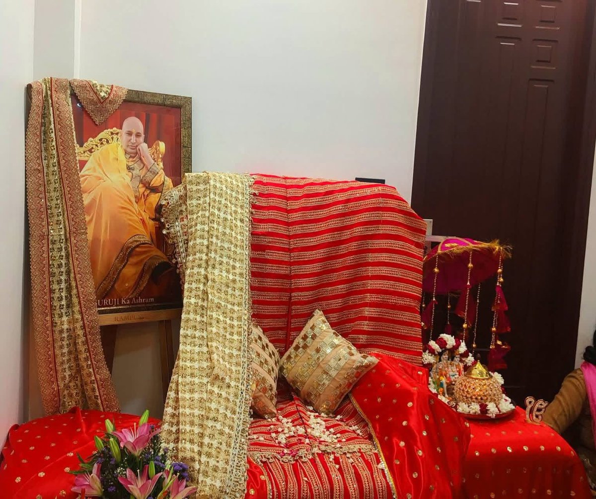 RenuBhalla8's tweet photo. 2 तारीख को मेरे निवास स्थान पर पूज्य गुरु जी के पावन सत्संग का आयोजन हुआ l https://t.co/totlZhlN9p