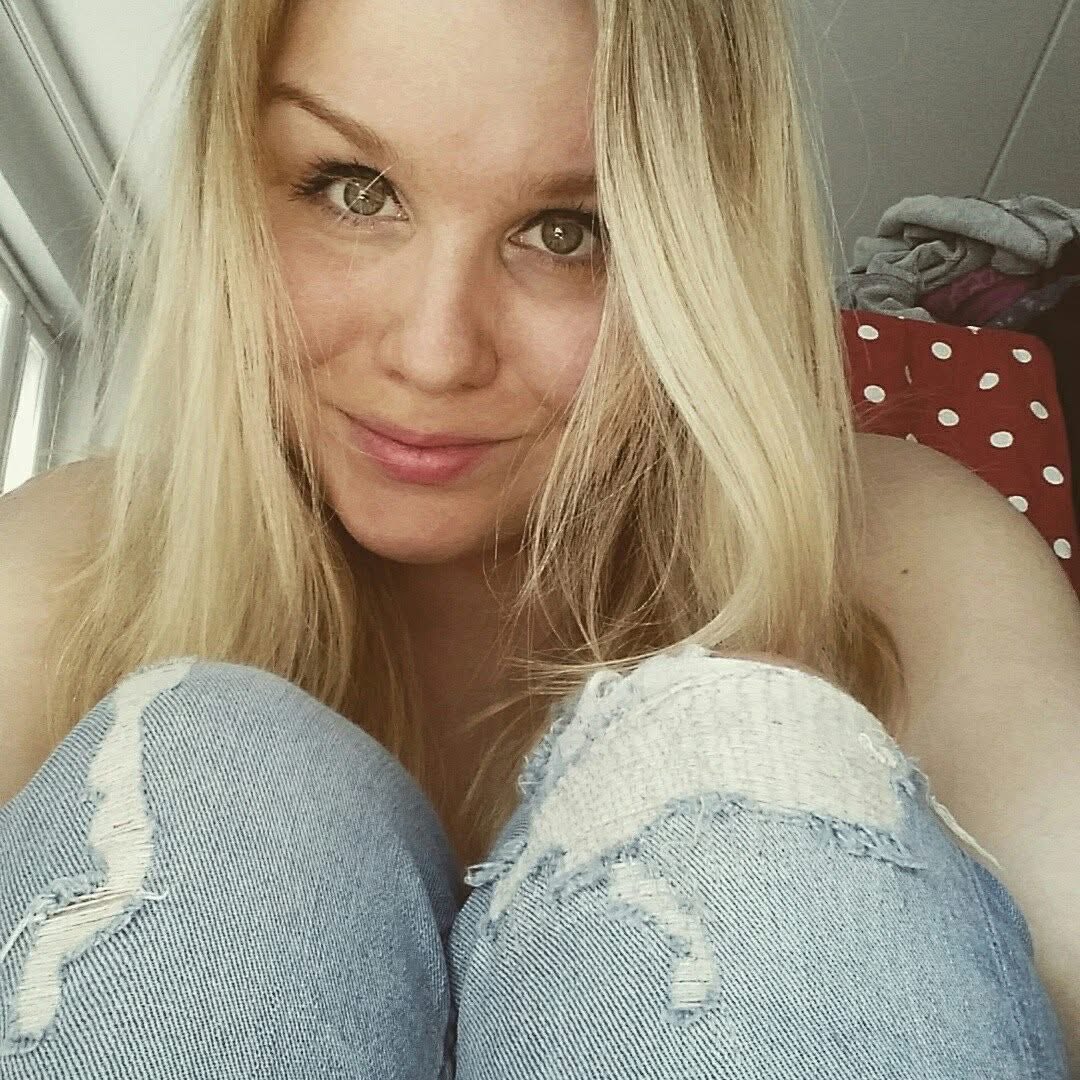 NATAŠA HÖÖK 💛 tweet media