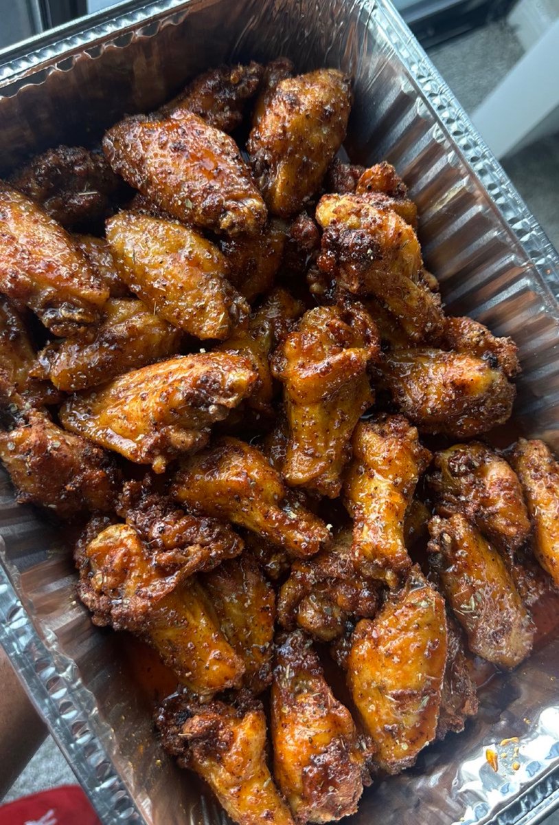 railedbysora's tweet photo. just wanna show the wings I made for my friends. https://t.co/0hGJBT9jIc