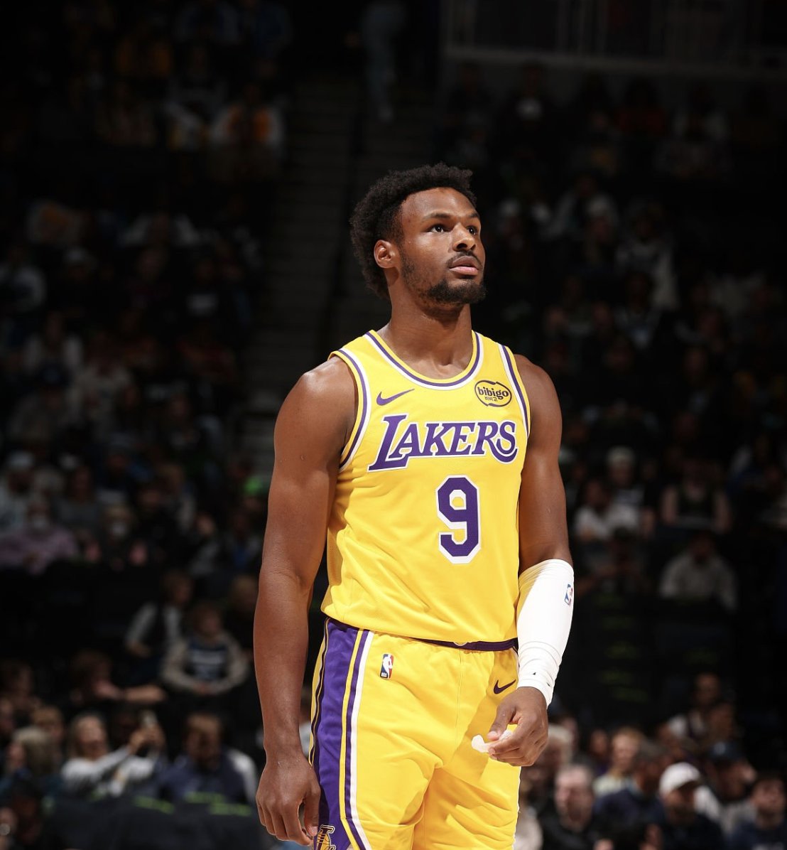 Lakers Lead tweet media