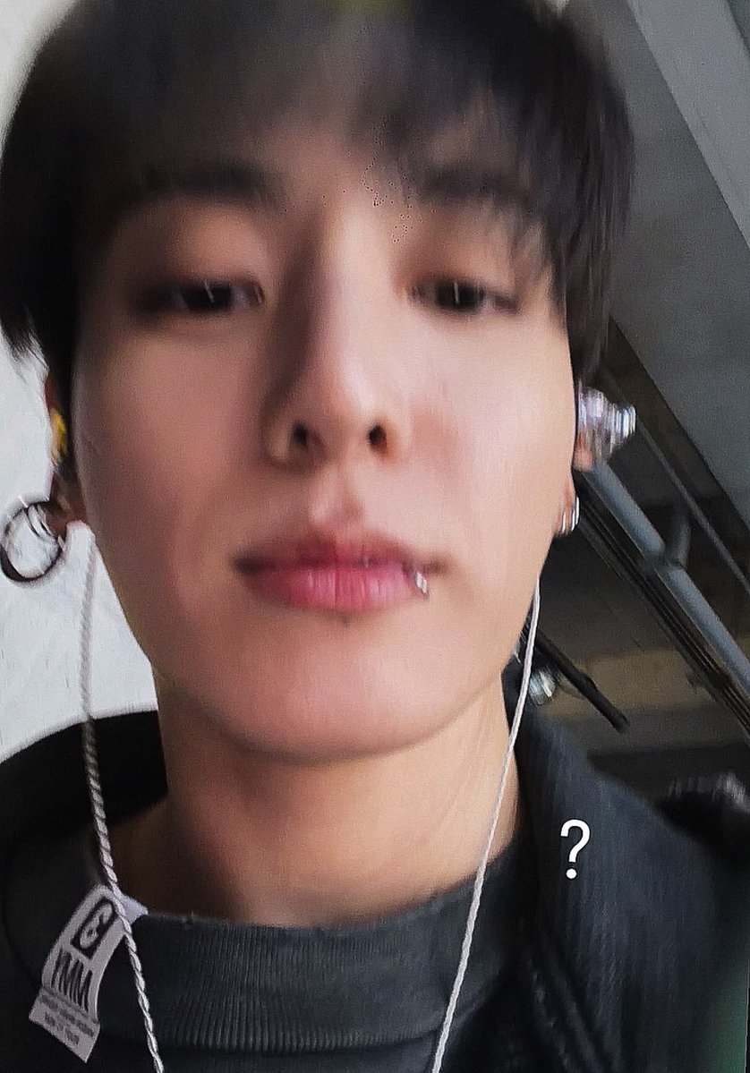 lila⁷ | IS SEEING BTS x2 tweet media