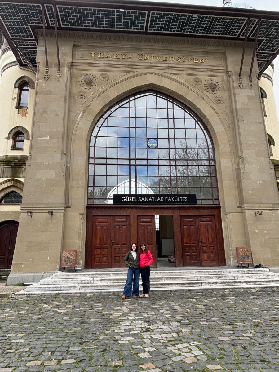 UdLCLA's tweet photo. @judith_borras has spent 3 months working at the University of Trakya (Edirne, Turkey). Collaborating with Drs. Uzun and Güvendir has allowed her to work with data from the #GLOCALSA &amp; @INDEST_UdL projects and continue exploring international mobility, languages &amp; education! 💪🏽😍 https://t.co/WgXyrZ62aJ