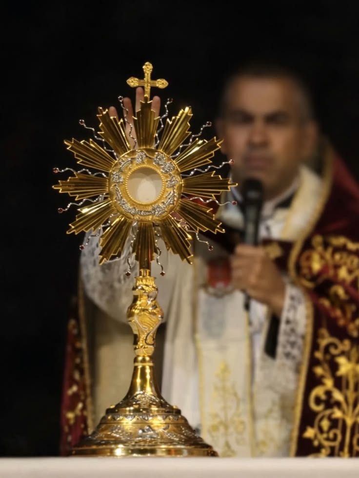 JustAdaugoijele's tweet photo. Jesus in the Blessed Sacrament,
Have mercy on us and the whole world https://t.co/mZ7oKAbbr3