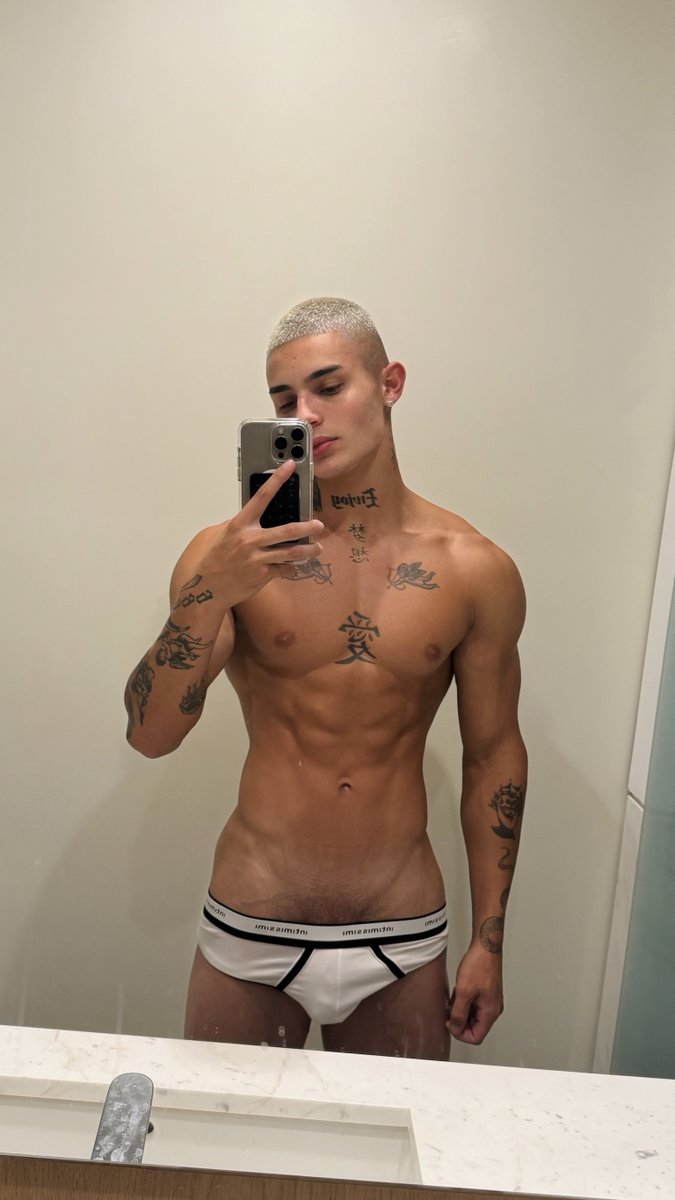 onikogabriel's tweet photo. 🙈 https://t.co/A64Qenzsz2