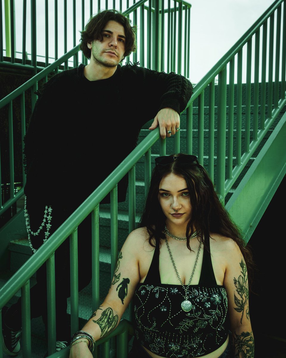 thebandcensus's tweet photo. playing with fire
in love with a liar 🥀 https://t.co/s1fN3ZExjS