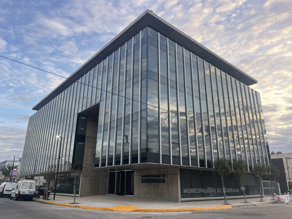 MarioSeccoOK's tweet photo. SE ACERCA EL GRAN DÍA

Ensenada cumple 225 años de vida y lo festejamos a lo grande: mañana, martes 5 de mayo, inauguramos la nueva Municipalidad, un moderno edificio de 6 plantas que quedará como legado para las próximas generaciones.

Los esperamos a todas y a todos a las 19 horas en calle La Merced y Pte. Perón.