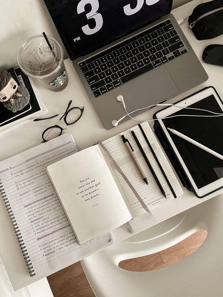 rksinghu07's tweet image. “Tomorrow I’ll start studying seriously.”
— The biggest lie every student tells 😭📚
Start with just 1 hour today.
Your future self will thank you. 💯

How much did you study today? 👀
#StudyMotivation #StudentLife