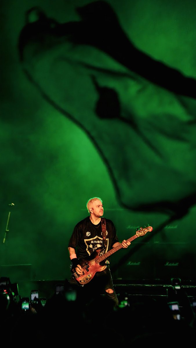 andreisale's tweet photo. Recuerdos de @Cosquin_Rock
26

 Acá una PH que alquiló equipo, consiguió acreditación, se pagó la comida, traslado y viáticos para cumplir un sueño. 

Me merezco un like al menos @AIRBAGoficial @GuidoAIRBAG @GastonSardelli 

Dónde sea cuando sea https://t.co/RtkIpjYS7j