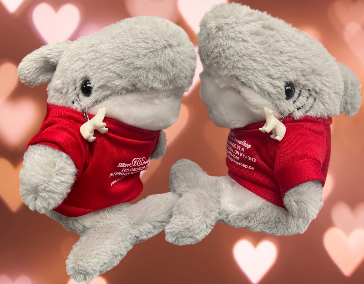 FirstStopSwap's tweet photo. Lil Loany's are ready to show off their earrings with style!
Ivory Polar Bear Earrings - $79.95 https://t.co/uOb510stfb