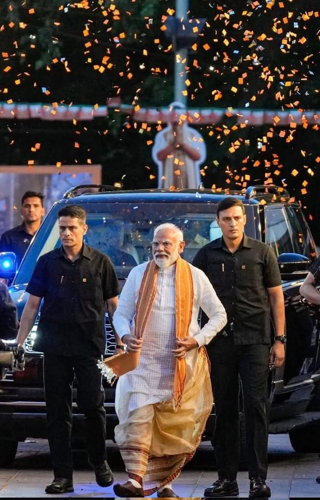 ChetanBhargava6's tweet image. ऐतिहासिक, अभूतपूर्व और अविस्मरणीय क्षण...

#PhotoOfTheDay