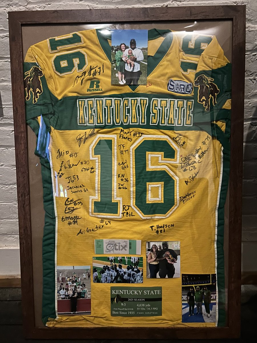Steve_Wallace_2's tweet photo. Come join the family!
Get in where you fit in, donโt get lost in the portal WAITING for better.
#Year10
#BredDifferent https://t.co/cC9fp75pyE