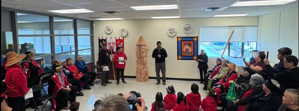 FNNGAlliance's tweet photo. How a log from the route of the #PRGT pipeline (which will feed Nisga'a Nation's #KsiLisimsLNG project) became a new pole, Pts’aanim Wisihl Siwilaaks – Roots of our Learning: https://t.co/51OzVkliNA https://t.co/VxAOTGt9sb