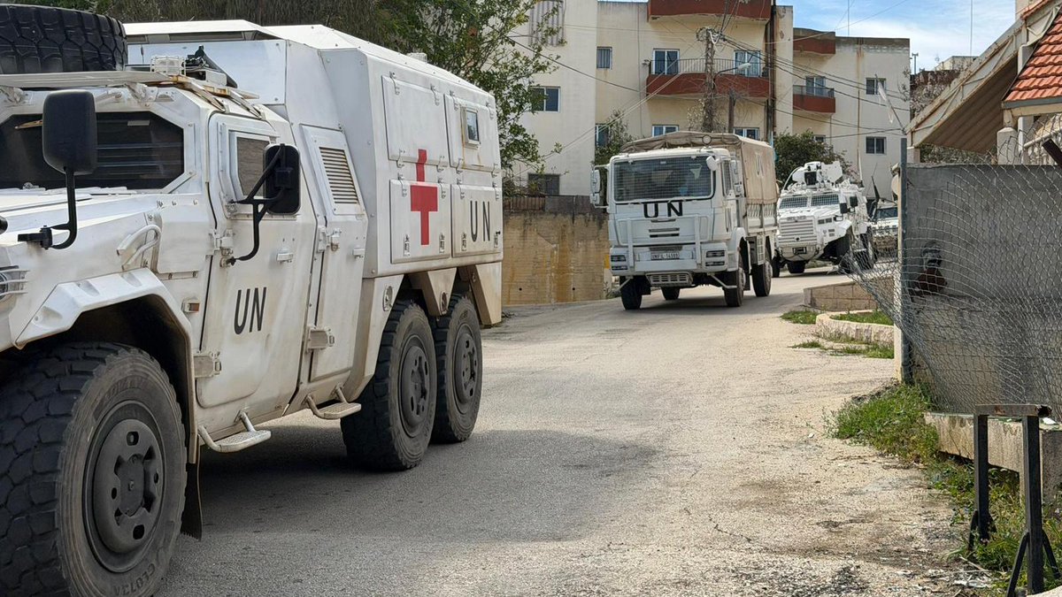 UNPeacekeeping's tweet photo. Today, @UNIFIL_ facilitated an aid convoy of 30 trucks to Rmeich along the #BlueLine, where approximately 7,000 residents remain.

As part of ongoing efforts to assist communities, peacekeepers delivered medical supplies &amp; water to hospitals last week.

➡️ https://t.co/XF4s4X2JCd https://t.co/dPs4Jd5VSu