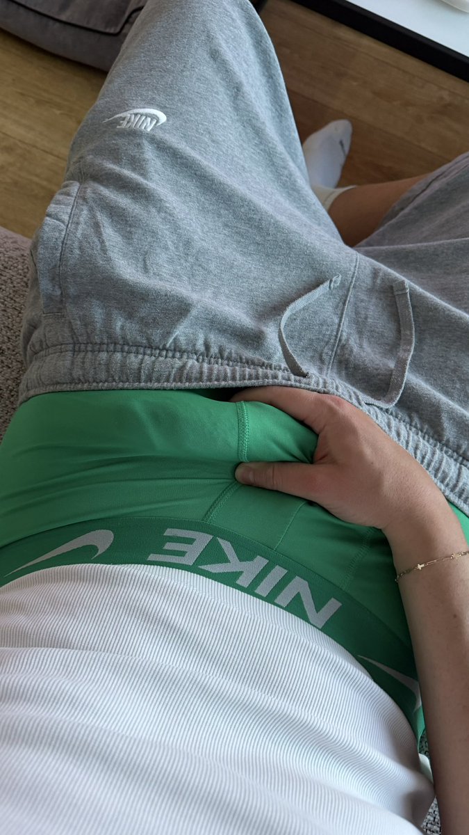 Horny Stud tweet media