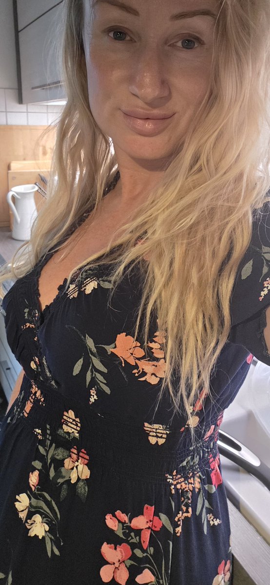 Tradwife Child of God ✝️🖤❤🦋🔥❣️ tweet media
