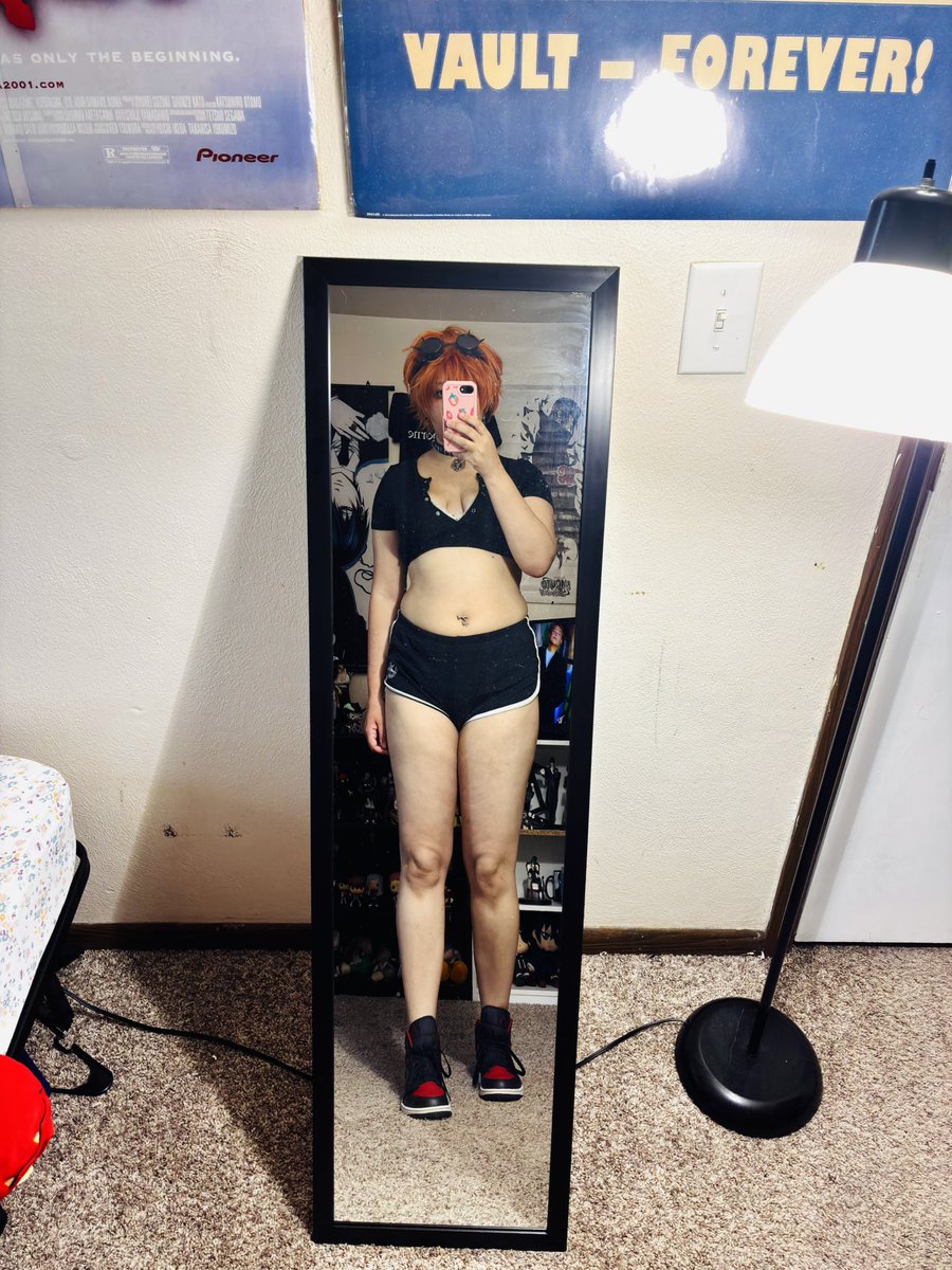 meltydemon's tweet photo. Hello Yes 

Good afternoon 

Bed is unmade. 

It is warm outside. Not used to the mortal realm's heat. 

See you later. 

#anime #cosplay #nsfwtwtً  #nsfw #selfie https://t.co/TDvlOAZi0L