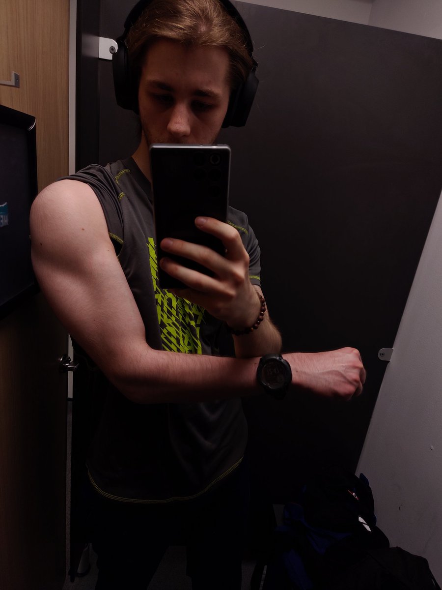 DrailicTV's tweet photo. This is what the average Ball main spends their time doing 🗣️ #owtwtsd https://t.co/FHv23p2h7F