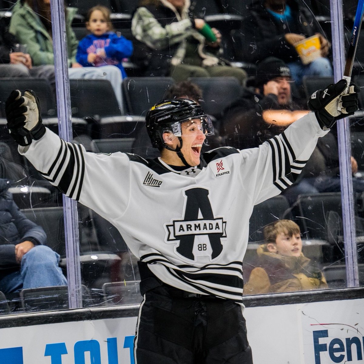LHJMQ's tweet photo. Joueurs ayant marqué à UNE SECONDE de la fin d'un match des séries éliminatoires de la LHJMQ :

2026-05-04 | Justin Carbonneau, @ArmadaBLB   
2008-03-24 | Maxime Pomerleau, St. John's 
1998-03-27 | Alexandre Jacques, @oceanicrimouski 

#SeriesLHJMQ | #Proxi https://t.co/3MSJjtSEvz
