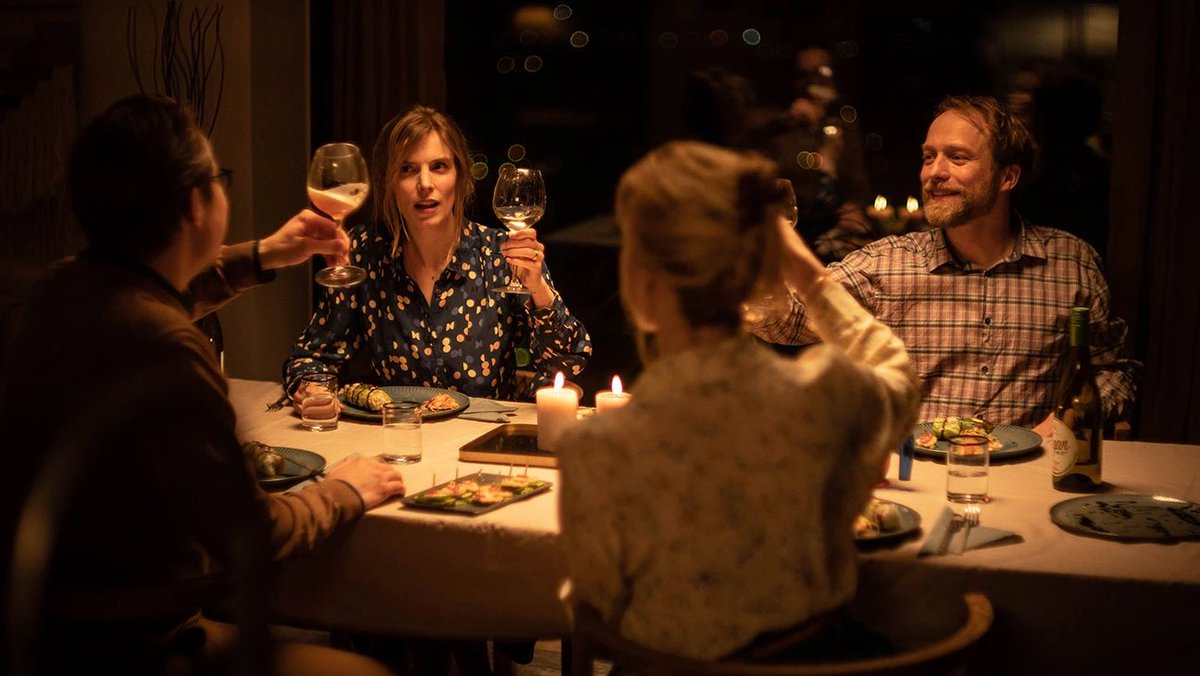 LucasIannone's tweet photo. Hoy a las 17:30 repasamos el film danes 'Speak no evil', de Christian Tafdrup (2022). 
Un 'tour de force' para replantearnos las virtudes de saber decir 'No' a tiempo. 
 Por @radioulaplata AM 1390 en #señaldeajuste https://t.co/XxeIfnUWpL