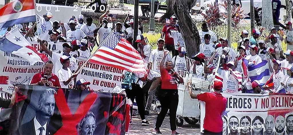 PrensaLatina_cu's tweet image. Prensa Latina @PrensaLatina_cu
Organizaciones solidarias con #Cuba🇨🇺 e integrantes de la Asociación Martiana de Cubanos Residentes en #Panamá🇵🇦 denunciaron actos provocativos realizados hoy por grupos de perturbadores frente a la embajada de la isla.
🔗prensa-latina.cu/.../denuncian-…