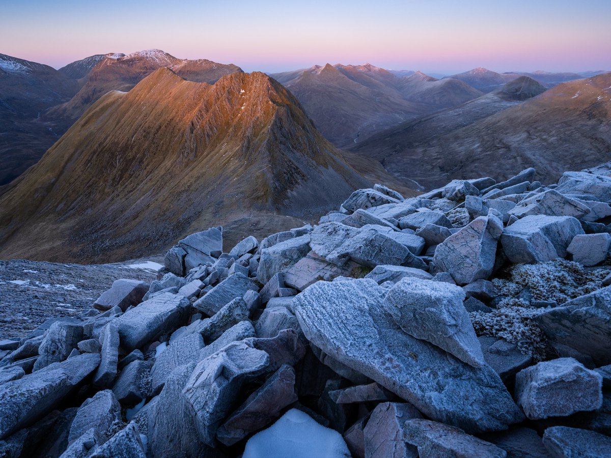_rossdavidson's tweet image. Majestic Mamores. #scotland #visitscotland