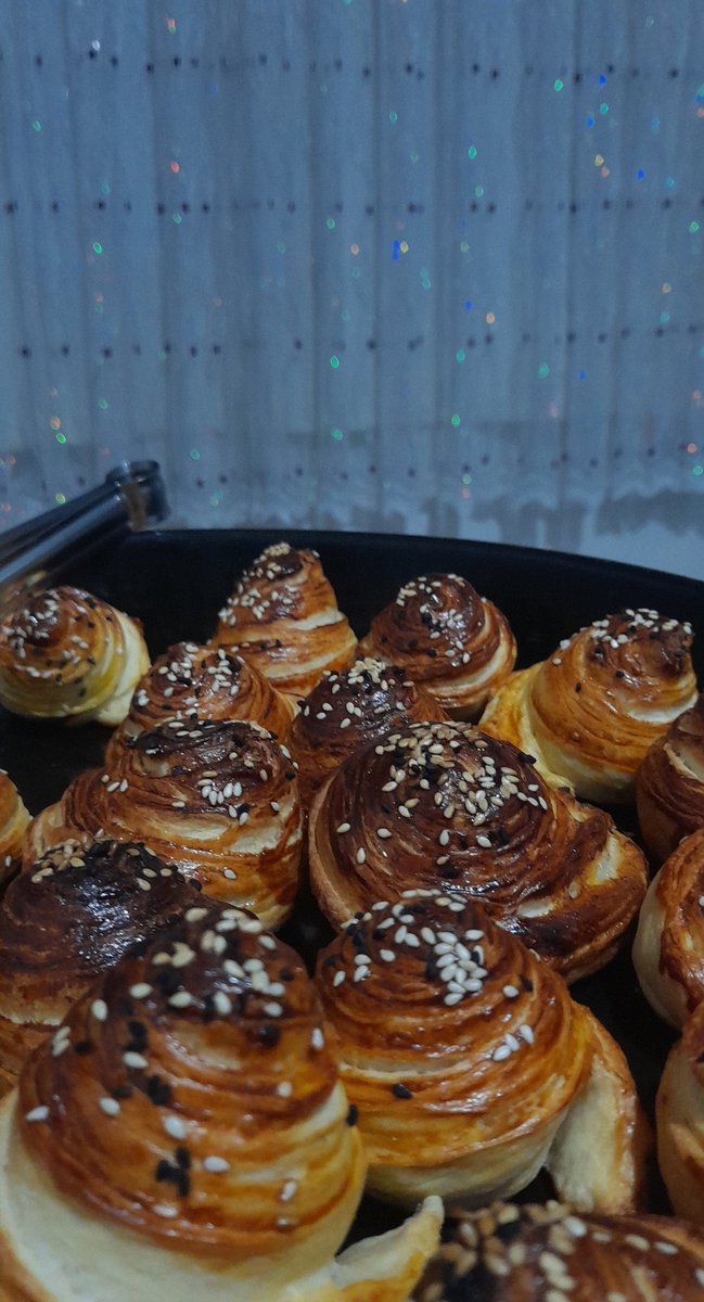 sude-nuurs tweet media