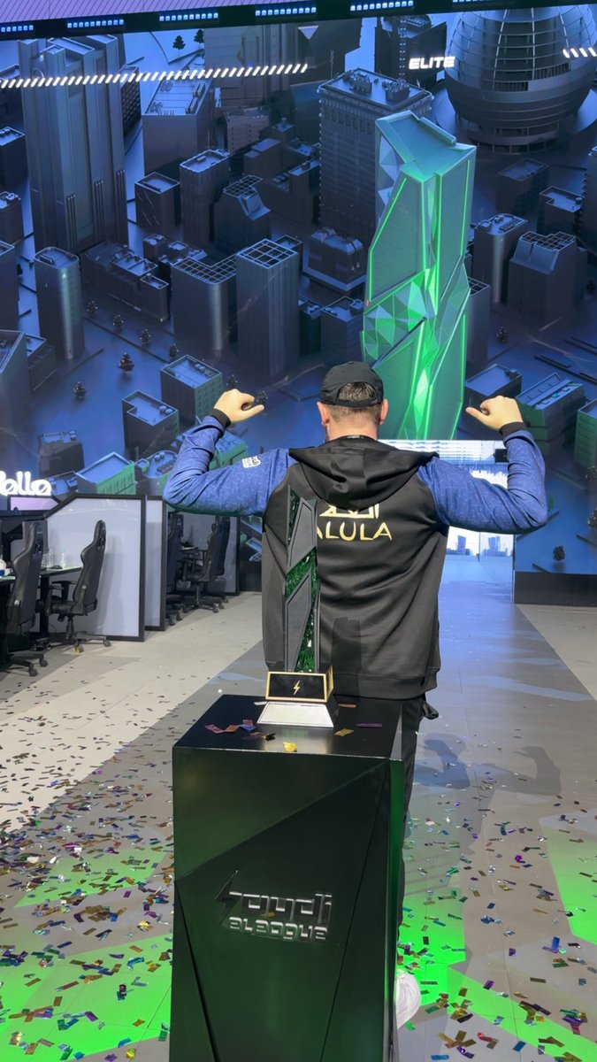 NIP KINGAJ tweet media