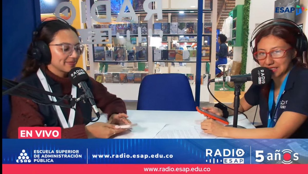 Radio_ESAP's tweet photo. En vivo desde la #FILBO2026

Conéctate a nuestra última transmisión desde la feria, contamos un poco acerca de este balance de la participación de la ESAP. 🩵

🔴https://t.co/HHktMkPsde https://t.co/4llH6GsGPF