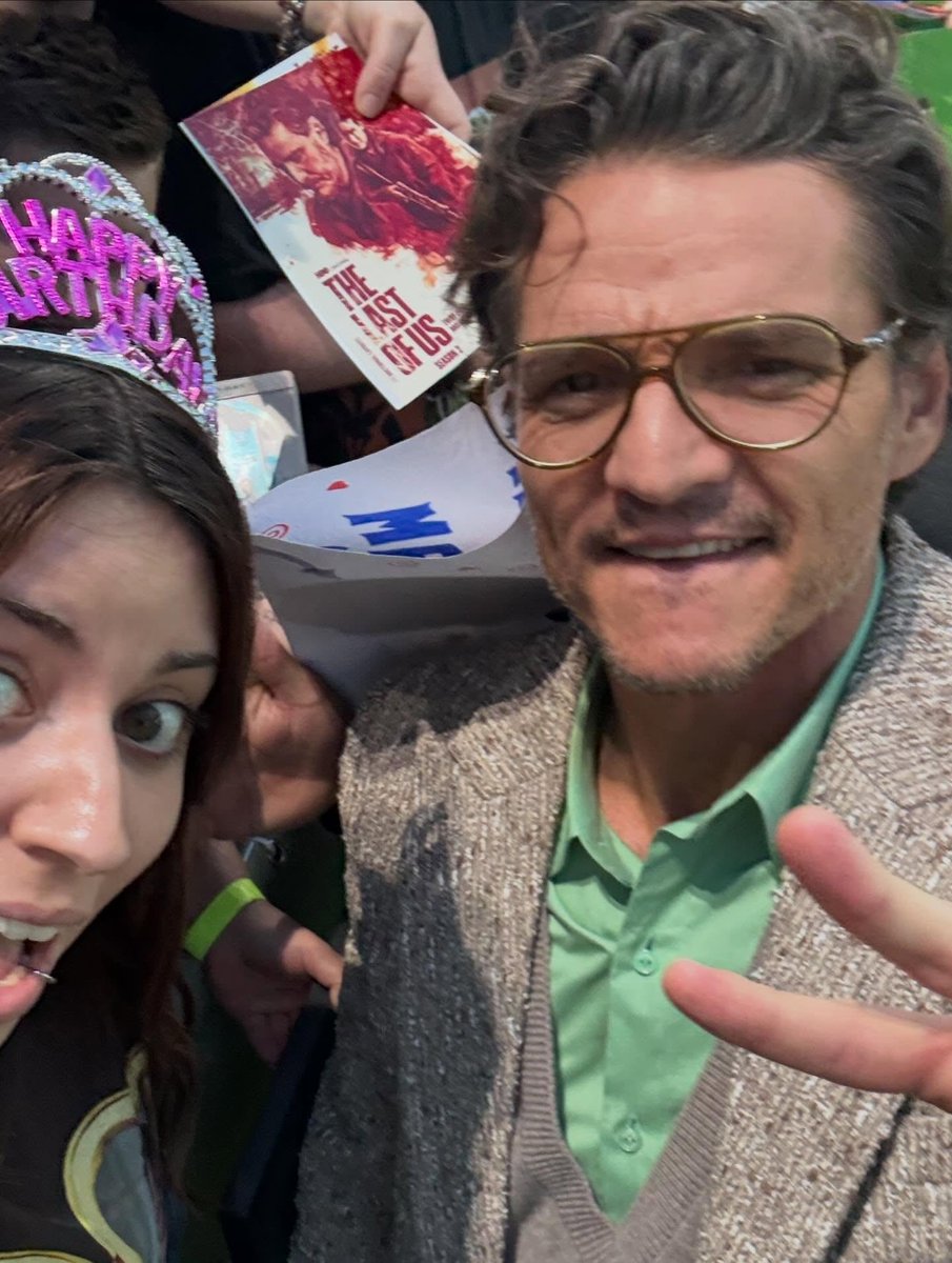 Pedro Pascal Daily tweet media