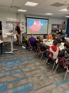 TrooperEser's tweet photo. Had a great time speaking to 1st - 4th grade students from Oelwein Friday for the Agriculture and Safety day. We talked about the importance of Internet safety! https://t.co/qi8WlxQXcH