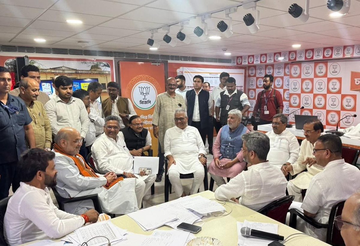 Arpit Tiwari BJP (मोदी का परिवार) tweet media