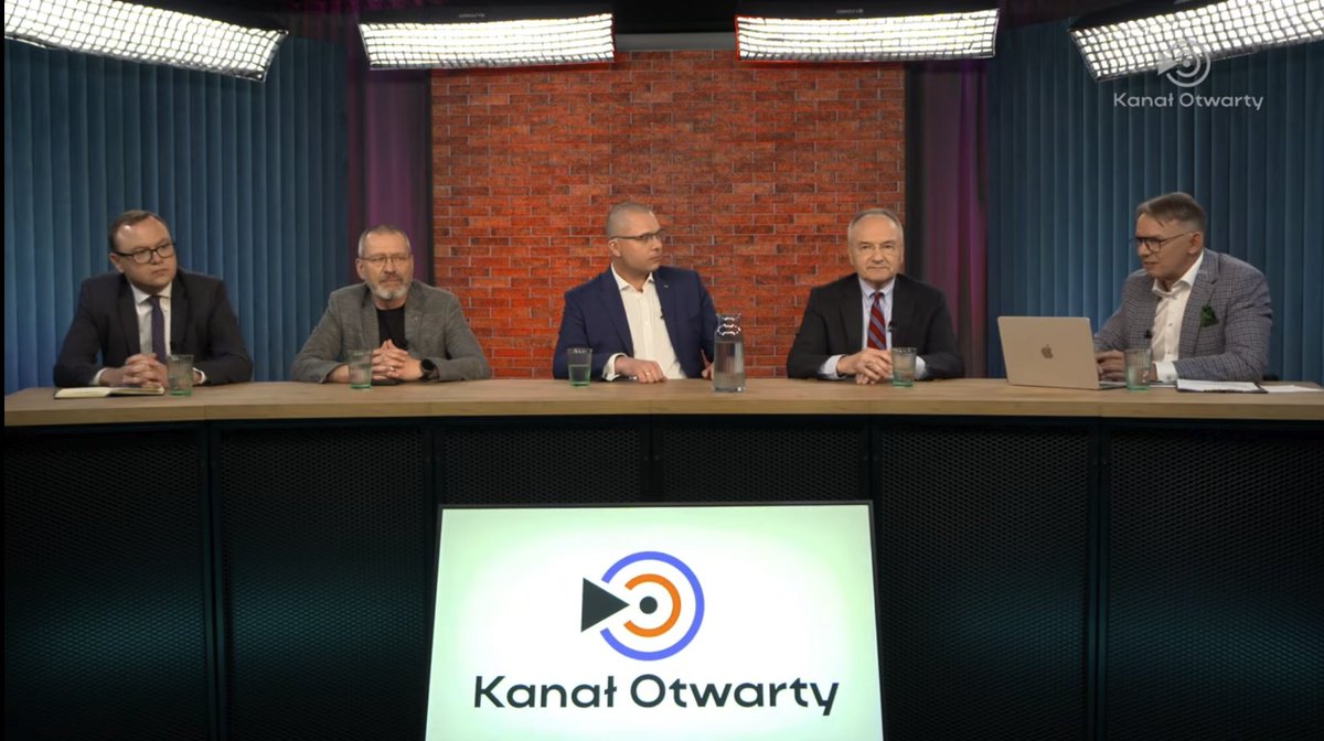 Wojtek Kardyś tweet media