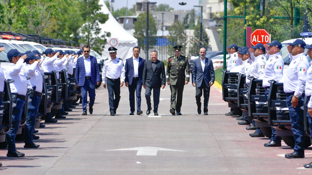 Hidalgo es Potencia en Marcha porque priorizamos tu bienestar.

Entregamos 232 nuevas unidades para fortalecer la seguridad pública en Hidalgo.

#PrimeroElPueblo