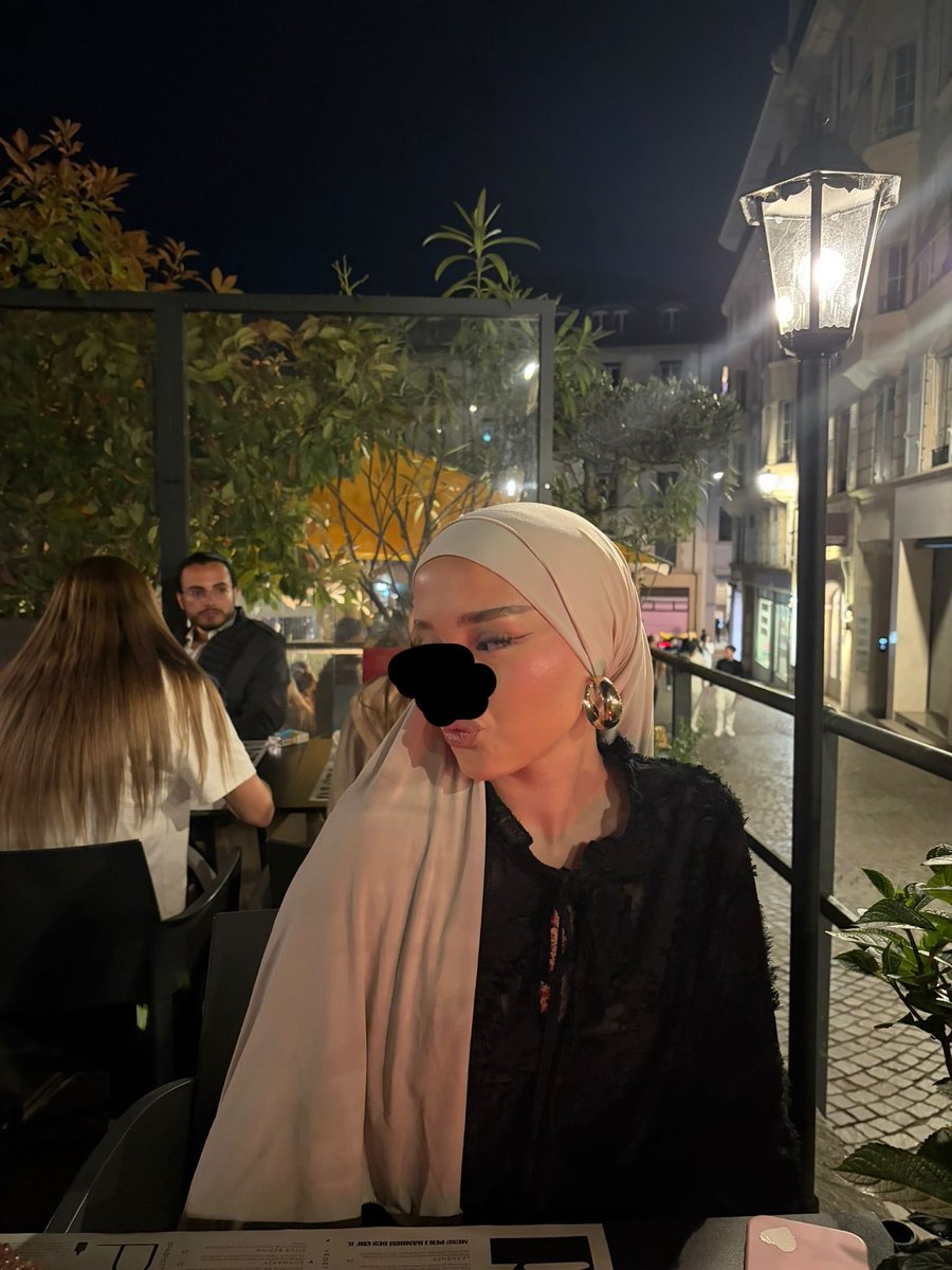 alba tweet media