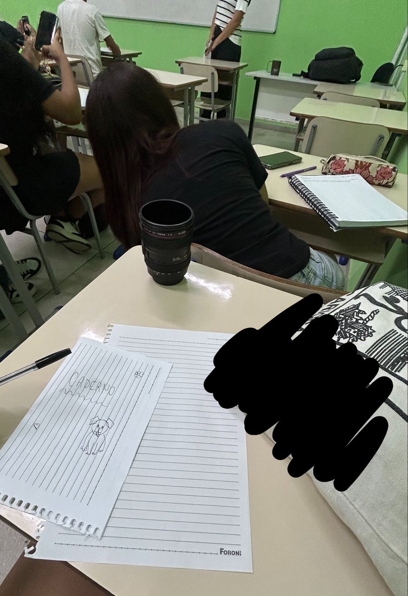 pov primeiro dia de aula e vc não comprou material
